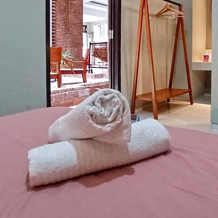 Sabi Guest House - Strategic Family -Married Couples Only- Hostel In Prawirotaman Yogyakarta Dış mekan fotoğraf
