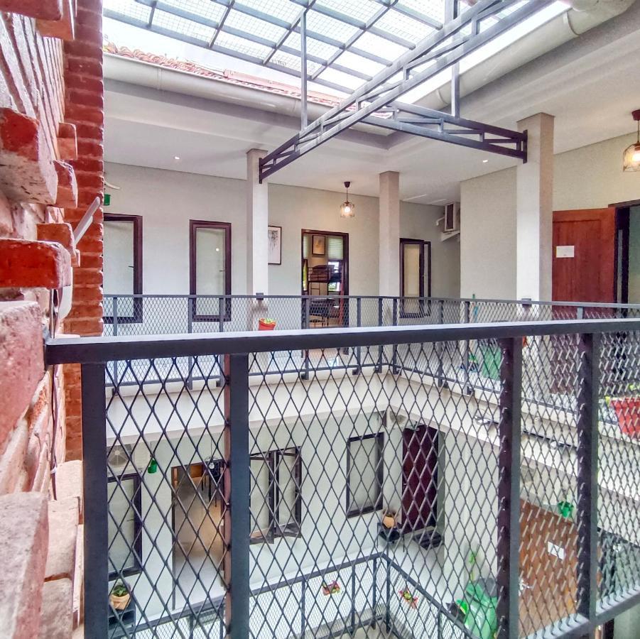 Sabi Guest House - Strategic Family -Married Couples Only- Hostel In Prawirotaman Yogyakarta Dış mekan fotoğraf