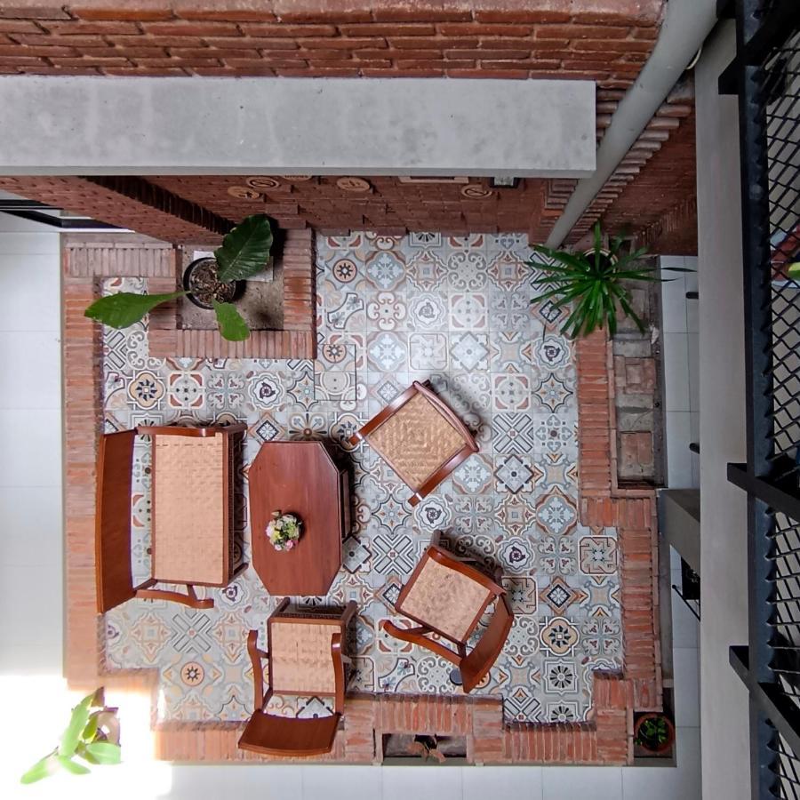 Sabi Guest House - Strategic Family -Married Couples Only- Hostel In Prawirotaman Yogyakarta Dış mekan fotoğraf