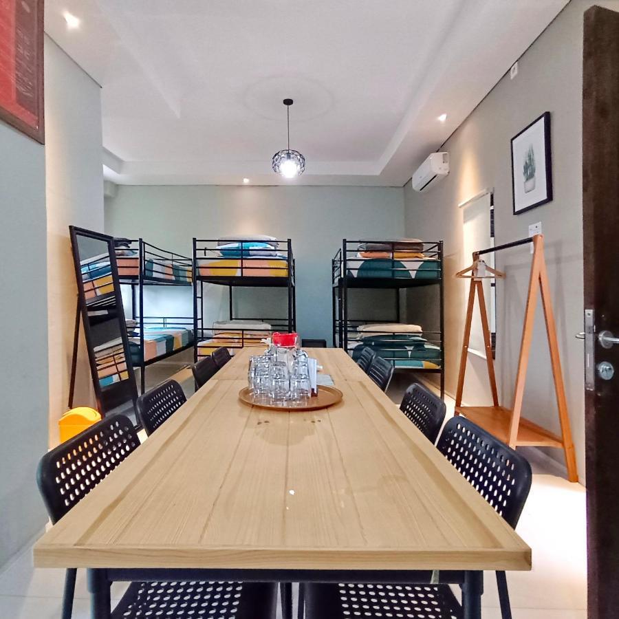 Sabi Guest House - Strategic Family -Married Couples Only- Hostel In Prawirotaman Yogyakarta Dış mekan fotoğraf